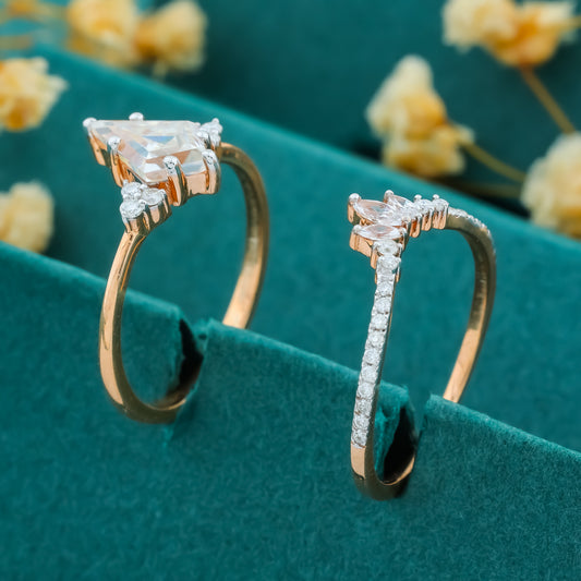 Celestial Harmony – Kite-Cut Diamond Engagement Ring with Matching V-Curve Band in Rose Gold